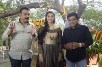 Andaru Bagundali Andulo Nenundali Movie Opening